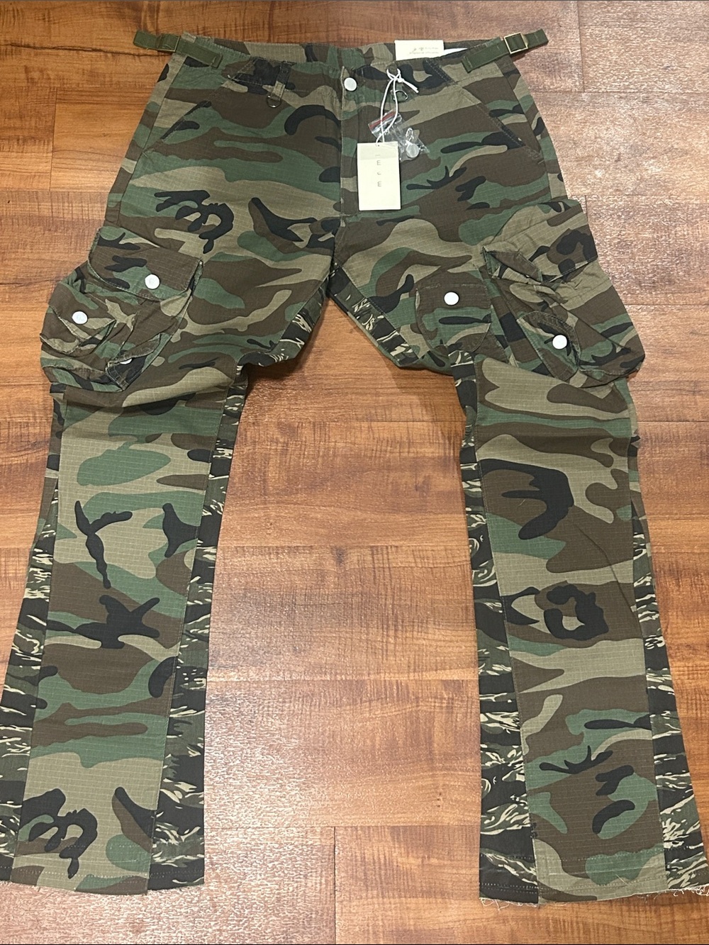MNML Camouflage Cargo Pants - Green and Brown